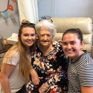 Meet your Posher, Megan